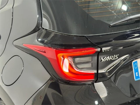 Toyota Yaris ACTIVE PLUS