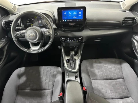 Toyota Yaris ACTIVE PLUS
