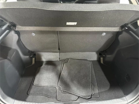 Toyota Yaris ACTIVE PLUS