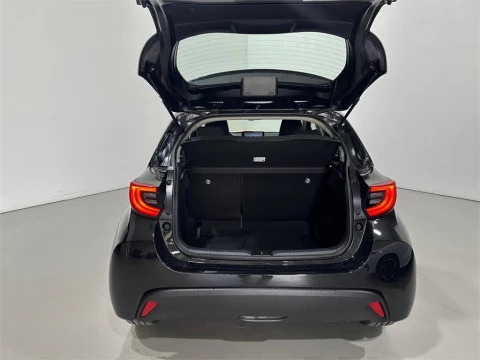 Toyota Yaris ACTIVE PLUS