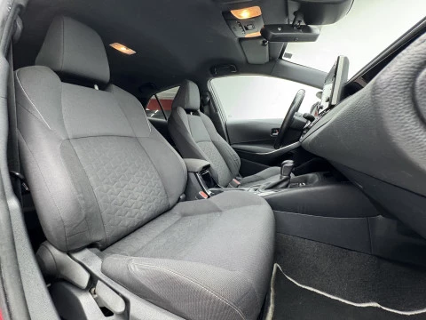 Toyota Corolla 1.8 125H ACTIVE TECH E-CVT