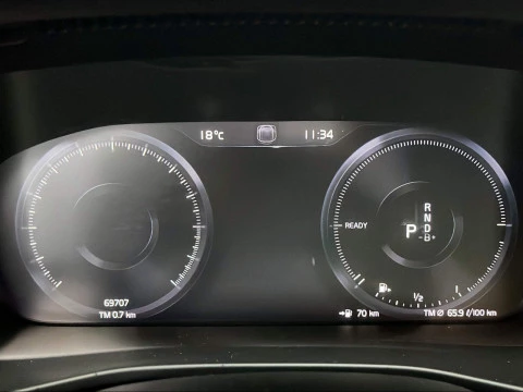 Volvo XC40 1.5 T5 Twin Recharge R-Design Exp Auto