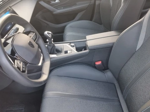 Peugeot 308 5P Allure PureTech 130 S&S MAN