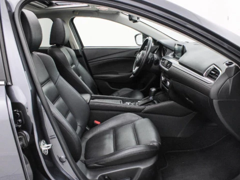 Mazda6 2.5 GE 192 LUX. + PR. (W) + TR. + SR AT 192 4P