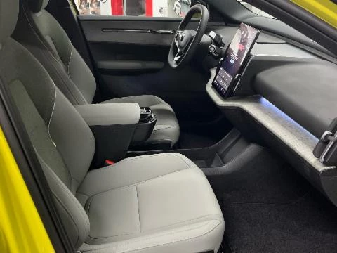 Volvo EX30 Plus, Single Motor Extended Range, Eléctrico