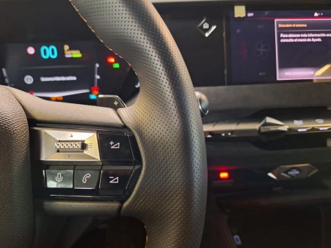 DS 4 E-TENSE 225 PERFORMANCE LINE +