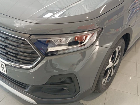 Ford Grand Tourneo Connect 1.5 Ecoboost PHEV Active Auto