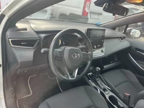 Toyota Corolla 1.8 125H BUSINESS PLUS E-CVT TOU SPORT