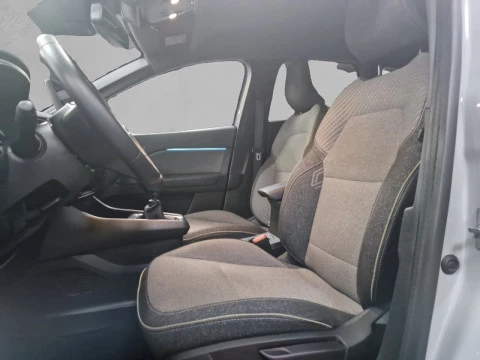 Renault Captur techno Eco-G 100cv (74 kW)