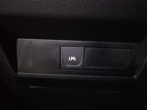 Renault Captur techno Eco-G 100cv (74 kW)