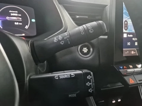 Renault Captur techno Eco-G 100cv (74 kW)