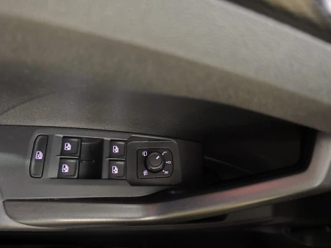 Volkswagen T-Cross Connect