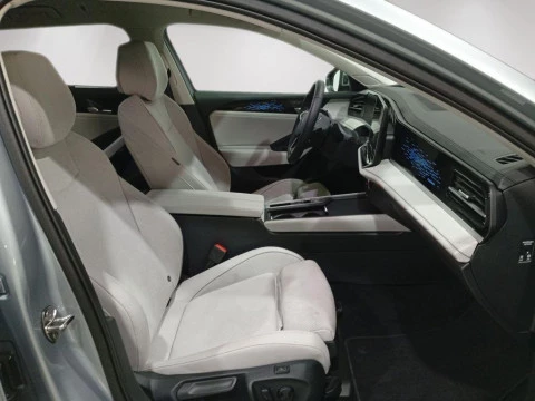 Volkswagen Passat Business 1.5 eTSI 110 kW (150 CV) DSG