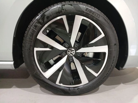 Volkswagen Passat Business 1.5 eTSI 110 kW (150 CV) DSG