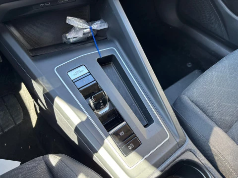 Volkswagen Golf LIFE 1.0 ETSI MHEV 110CV DSG 5P