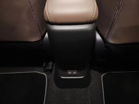 Lexus LBX 1.5 136cv HEV Elegant+