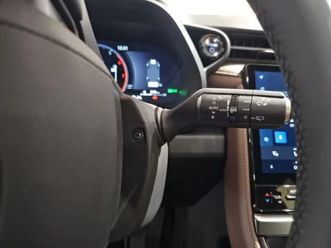 Lexus LBX 1.5 136cv HEV Elegant+