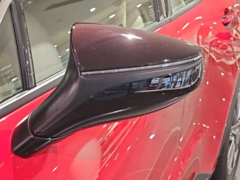 Lexus LBX 1.5 136cv HEV Elegant+