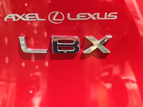 Lexus LBX 1.5 136cv HEV Elegant+