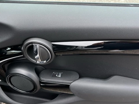 MINI Cabrio Cooper 100 kW (136 CV)