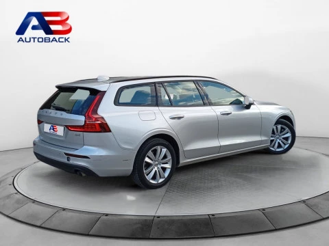 Volvo V60 2.0 B4 (D) Momentum Auto