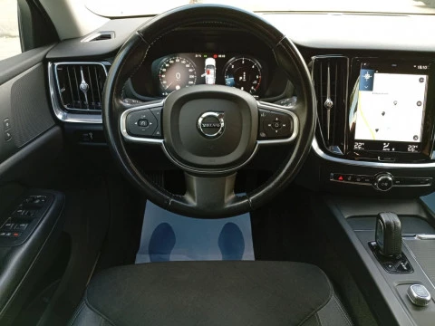 Volvo V60 2.0 B4 (D) Momentum Auto