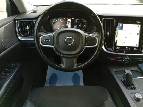 Volvo V60 2.0 B4 (D) Momentum Auto