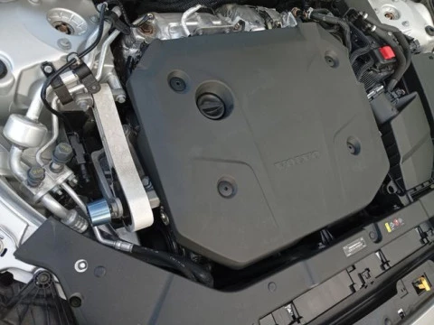 Volvo V60 2.0 B4 (D) Momentum Auto