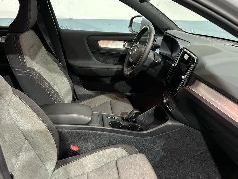 Volvo XC40 2.0 B3 CORE AUTO 197 5P