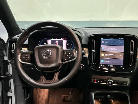 Volvo XC40 2.0 B3 CORE AUTO 197 5P