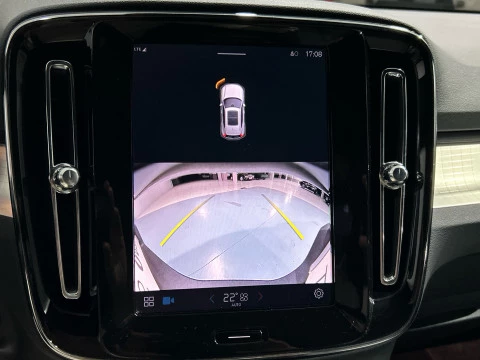 Volvo XC40 2.0 B3 CORE AUTO 197 5P