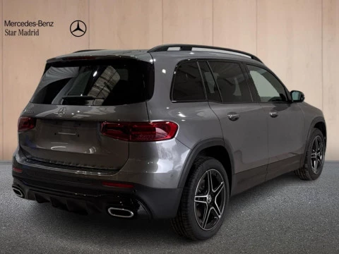 Mercedes-Benz GLB  200 d