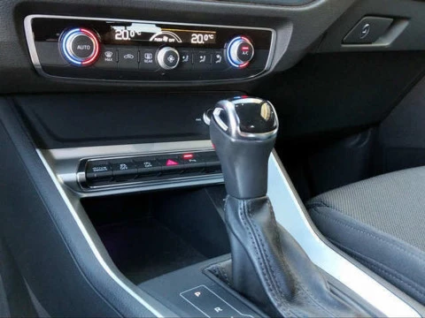 Audi Q3 Black line 35 TDI 110 kW (150 CV) S tronic