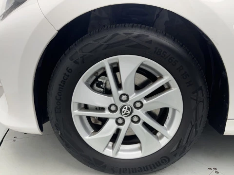 Toyota Yaris 1.5 120H Business Plus