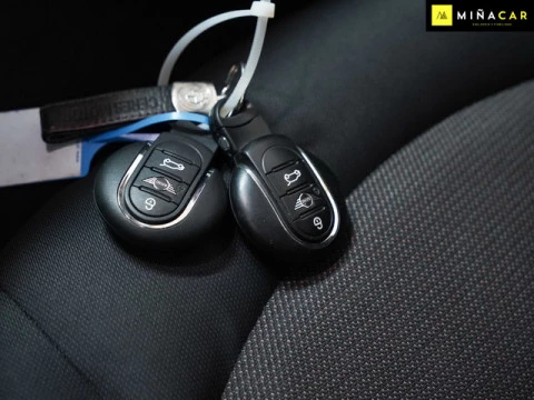 MINI Cabrio One D 70 kW (95 CV)