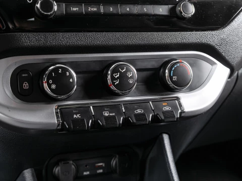 Kia Rio 1.2 CVVT 85cv Drive