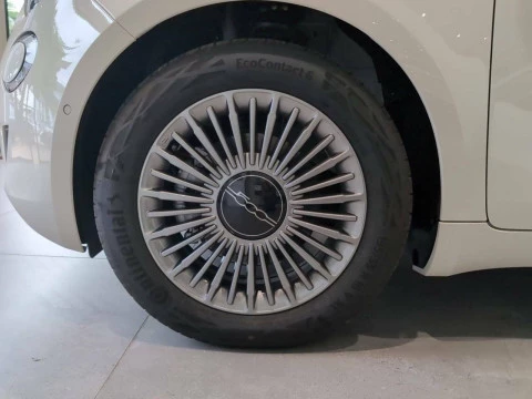 Fiat 500 Monotrim 3+1 320km 85kW (118CV)