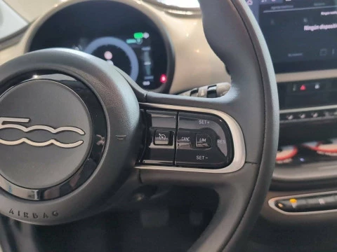 Fiat 500 Monotrim 3+1 320km 85kW (118CV)