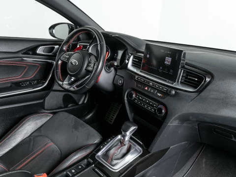 Kia ProCeed 1.6 T-GDi 150kW (204CV) GT DCT