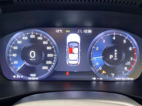 Volvo XC40 1.5 T2 MOMENTUM CORE AUTO 5P