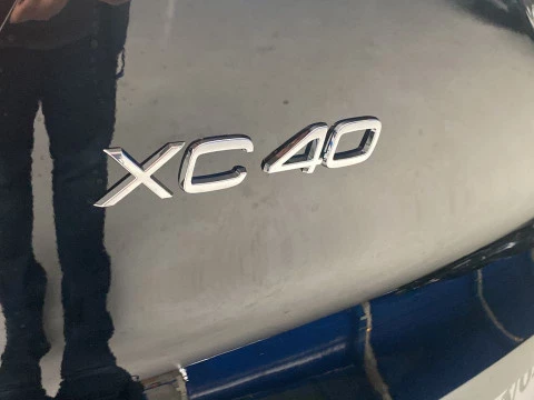 Volvo XC40 1.5 T2 MOMENTUM CORE AUTO 5P