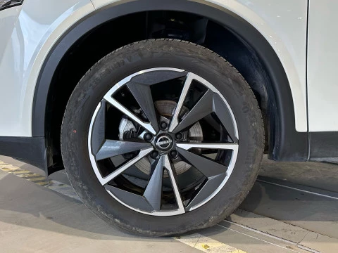 Nissan Qashqai DIG-T 116kW mHEV CVT Tekna