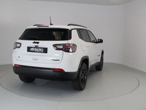 Jeep Compass 1.5 MHEV 96KW NIGHT EAGLE FWD DDCT 130 5P