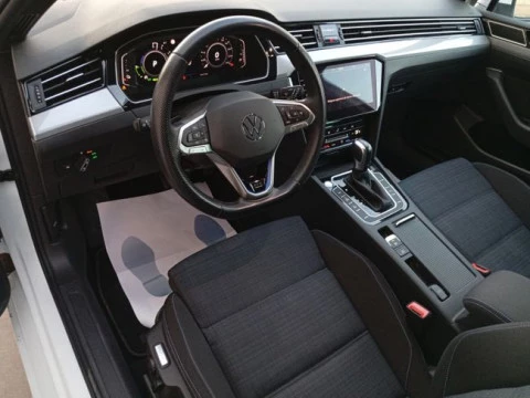 Volkswagen Passat Variant GTE 1.4 TSI e-Power 115kW + 85kW