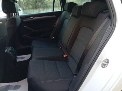 Volkswagen Passat Variant GTE 1.4 TSI e-Power 115kW + 85kW