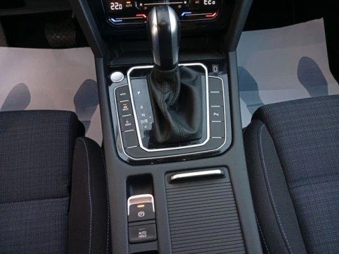 Volkswagen Passat Variant GTE 1.4 TSI e-Power 115kW + 85kW