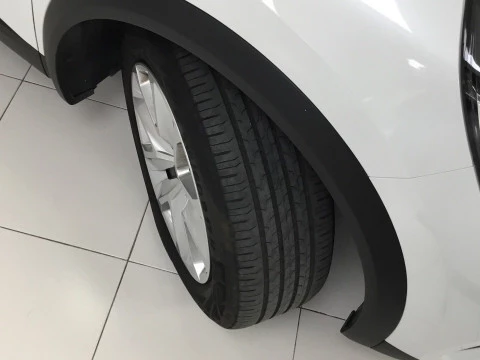 Renault Captur   TCe Zen 96kW