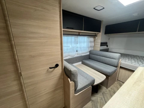 CARAVELAIR SPORT LINE 486 SPORT LINE