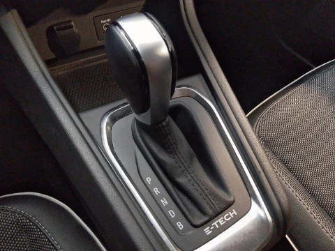 Renault Captur  Hibrido  E-TECH Hibrido Zen Fast Track 105kW