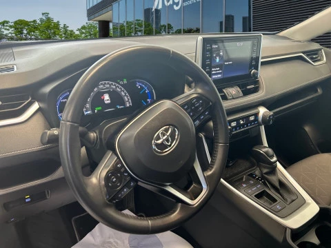Toyota Rav4 2.5l 220H Advance